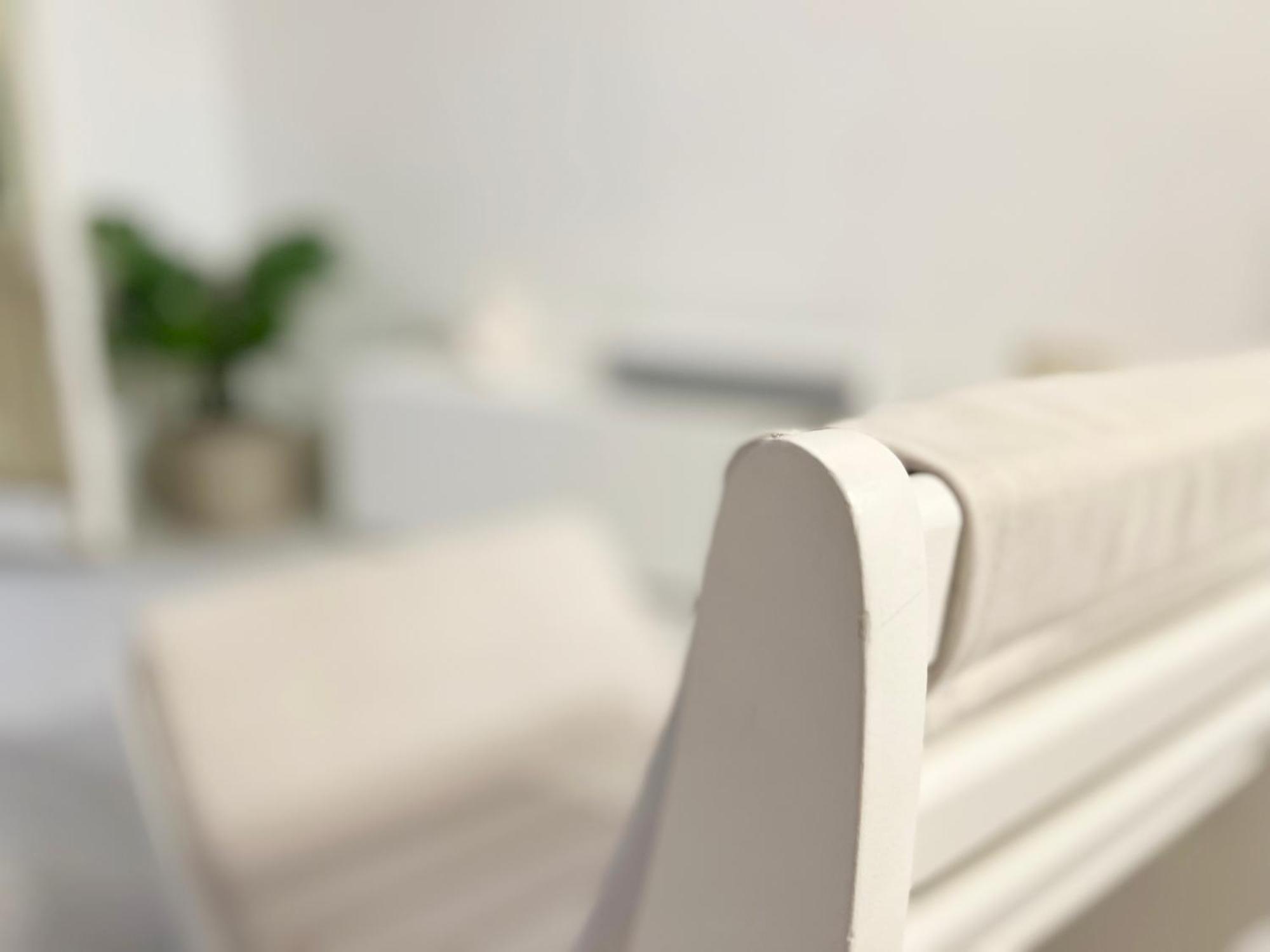 White Apartment *
